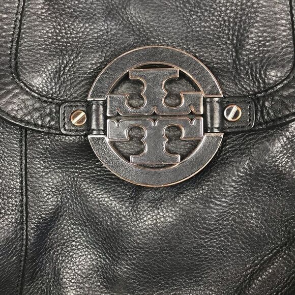 Tory Burch Rare Extra Large Amanda Hobo handbag. - Picture 3 of 9